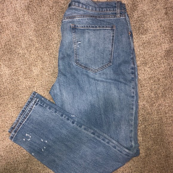 Old Navy Boyfriend Jeans - Picture 2 of 3